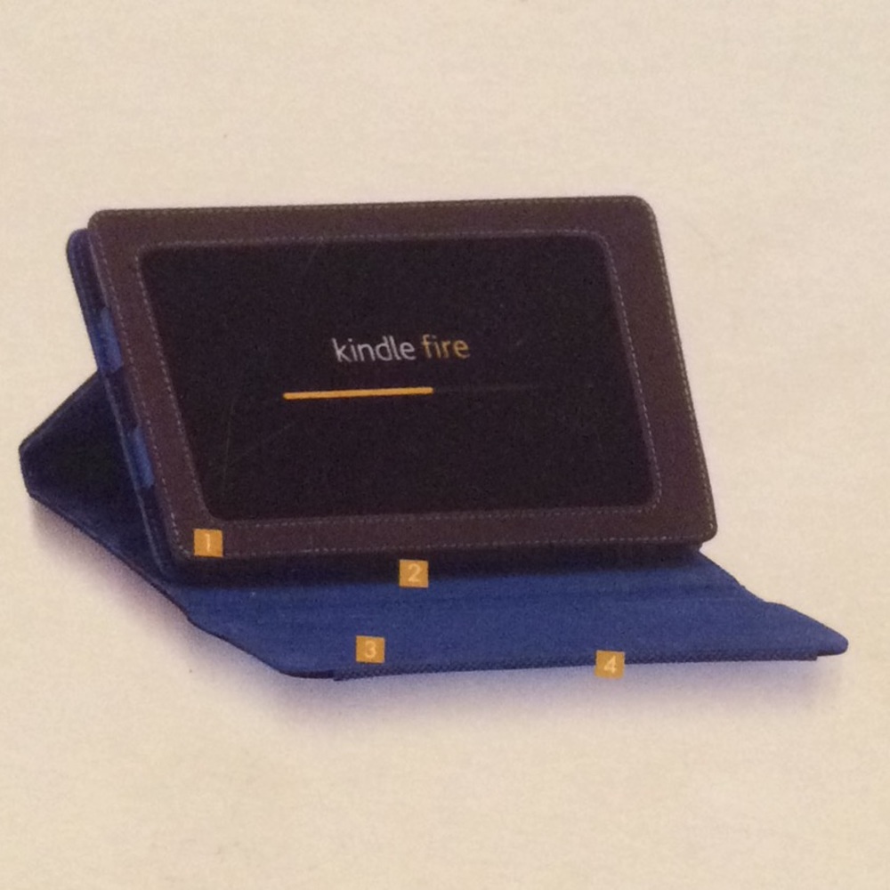 Solo. Tech Booklet, Protects Kindle Fire & Nexus 7